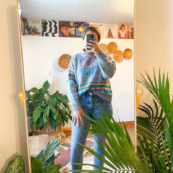 Vintage One Of a Kind Knit Genesis Sweater - Picture 2 of 9